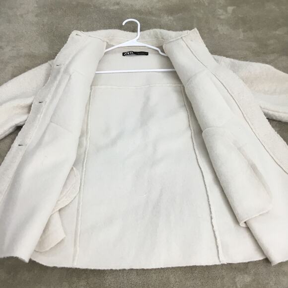 ZARA Women's Cream Oversize Soft Shirt Jacket Sz XS Fits up to Medium - Picture 3 of 10